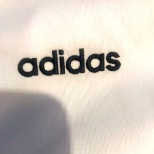 Adidas White, black stripes boys Large - Girls can rock it